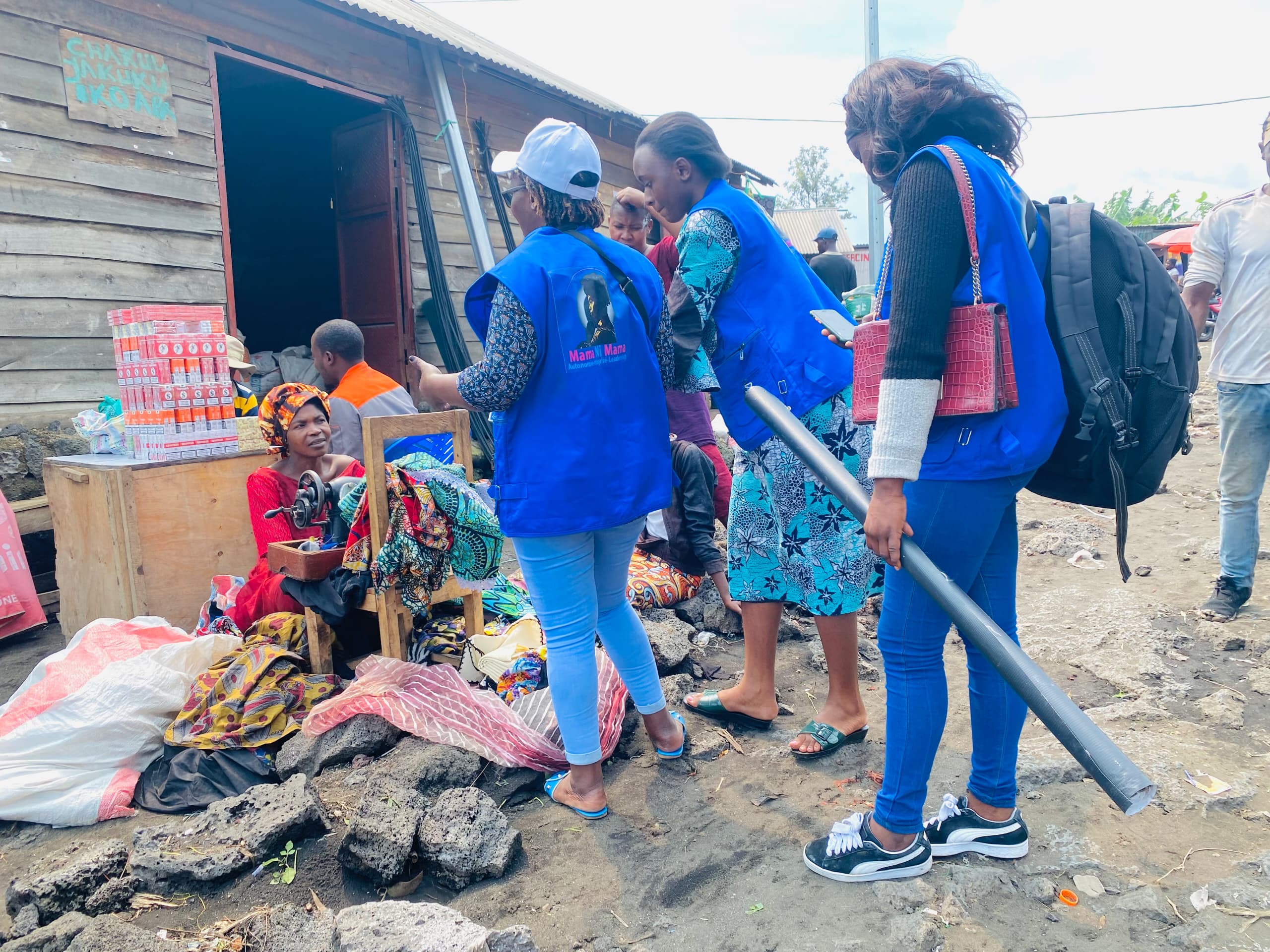 CLÔTURE DU MOIS DE LA FEMME - L’autonomisation au cœur du marché : Mama Ni Mama ASBL aux côtés des commerçantes de Nzulo